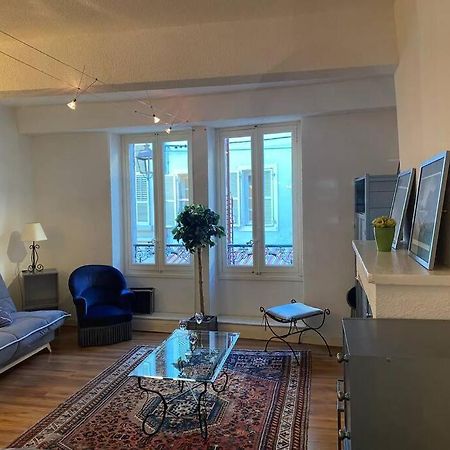 Hyper Centre Apartment Шамбери Екстериор снимка