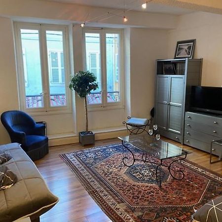 Hyper Centre Apartment Шамбери Екстериор снимка