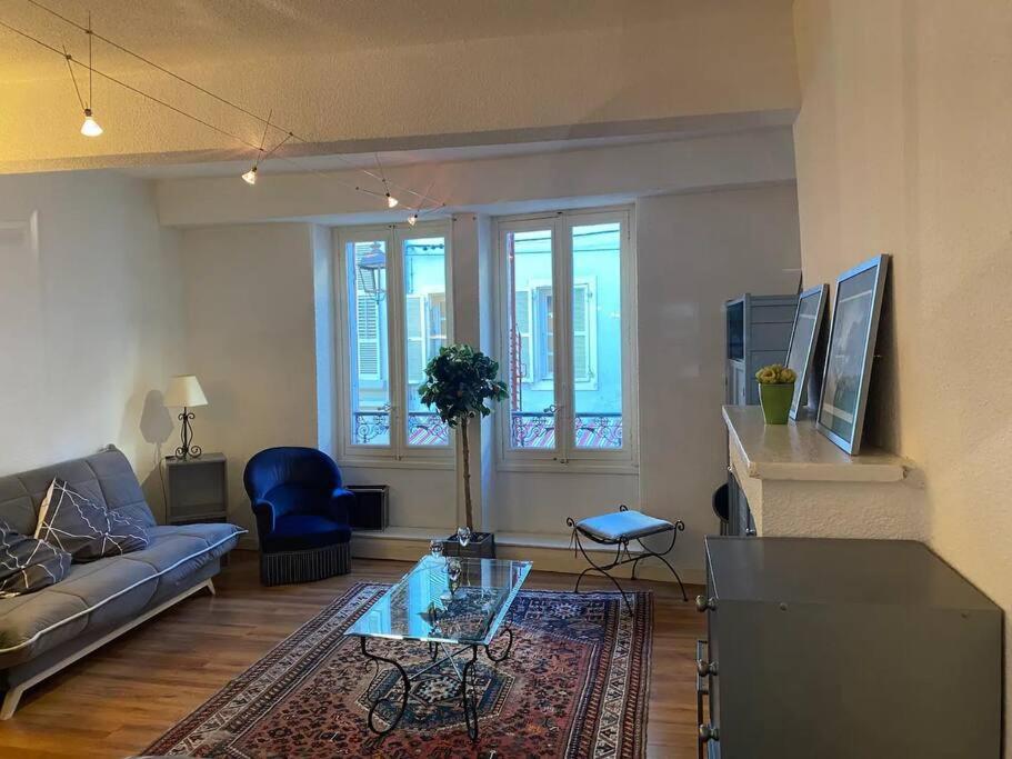 Hyper Centre Apartment Шамбери Екстериор снимка